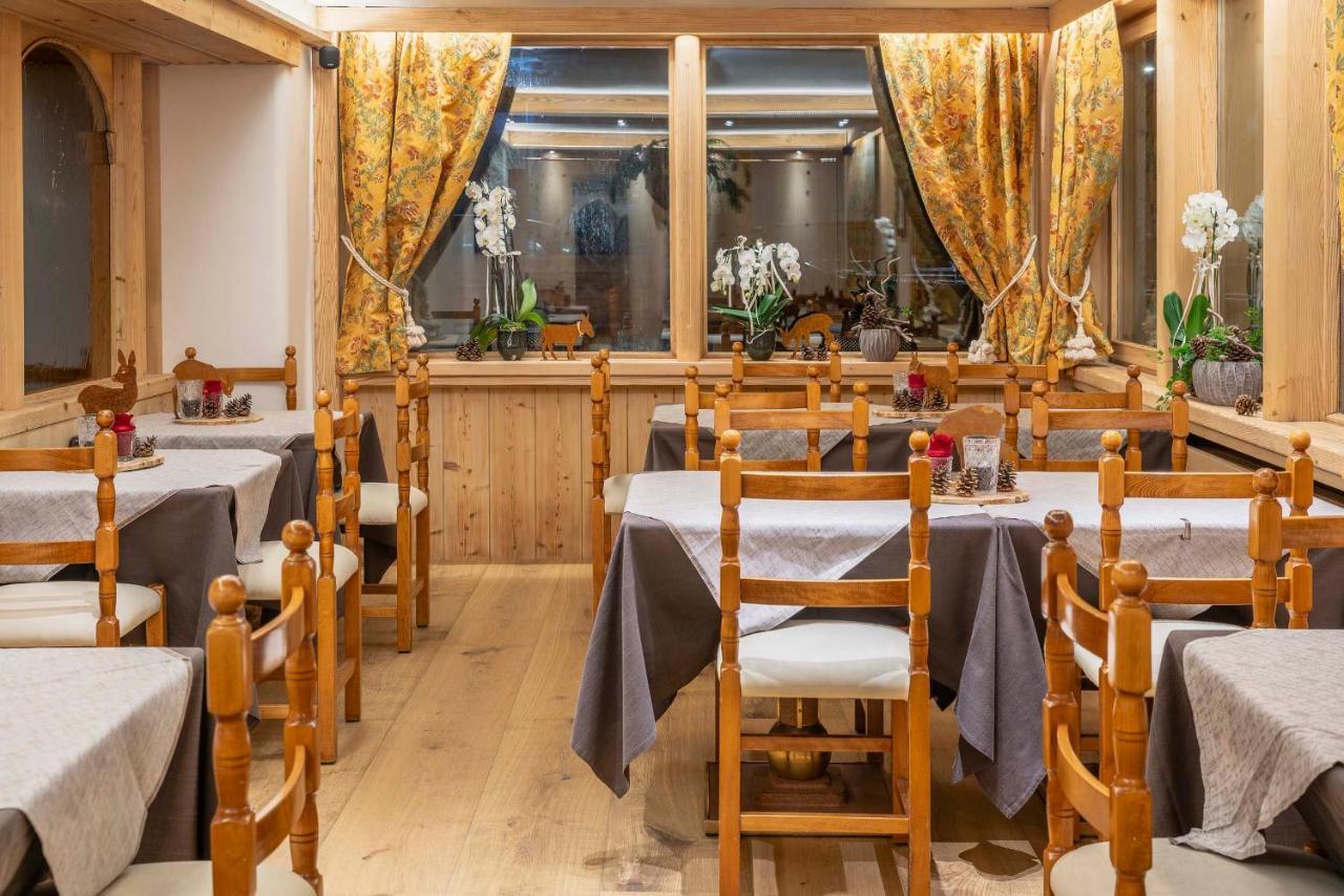 Hotel Ciasa Lorenzi Cortina dʼAmpezzo Exteriör bild